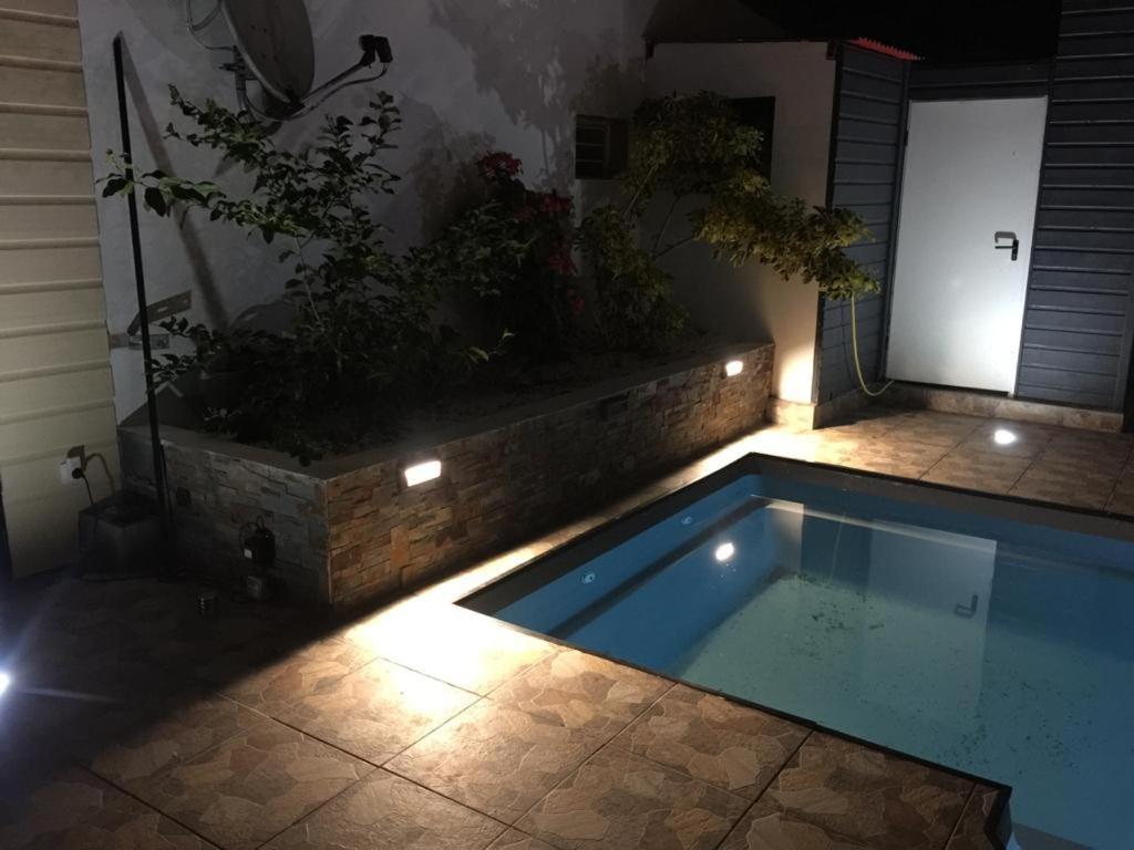 Nicole Residence Avec Piscine Chauffee & Jacuzzi ซานต์-อองเดร ภายนอก รูปภาพ