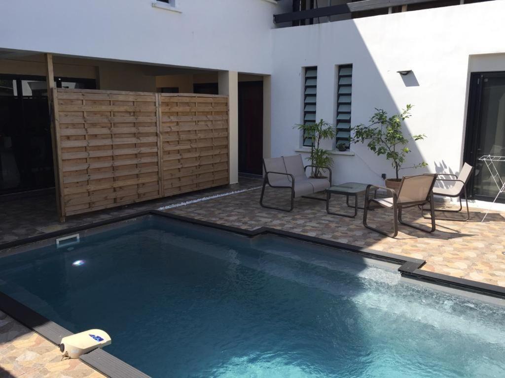 Nicole Residence Avec Piscine Chauffee & Jacuzzi ซานต์-อองเดร ภายนอก รูปภาพ